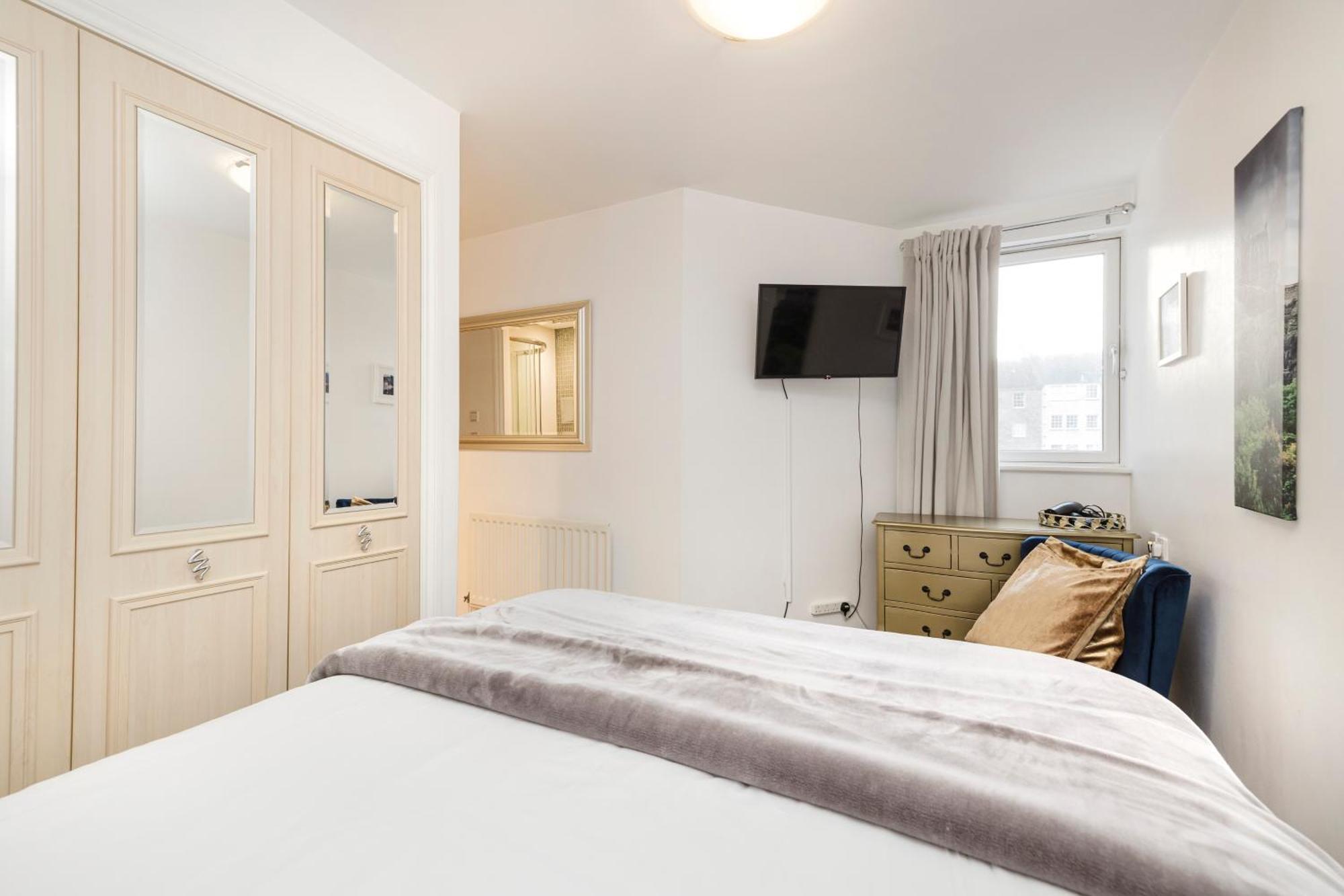 Joivy Stylish Apartment With Balcony In Old Town Эдинбург Экстерьер фото